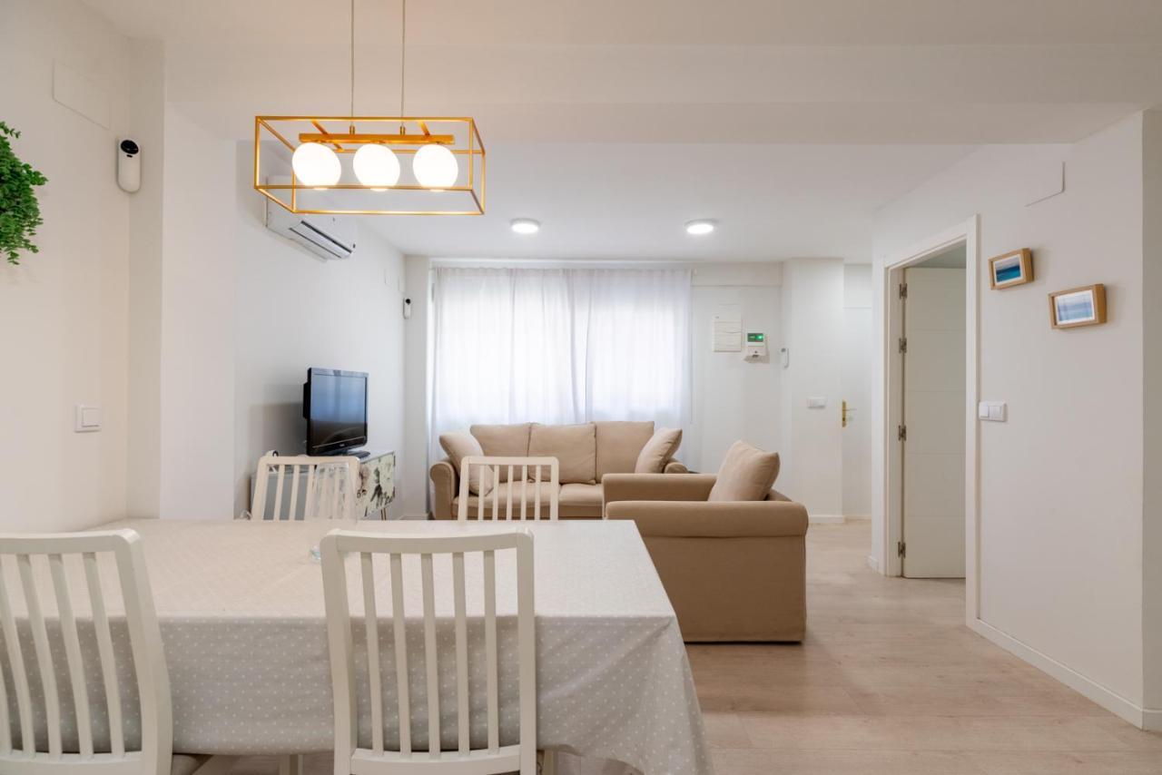 Whitey Aparment In Triana Apartamento Sevilha Exterior foto